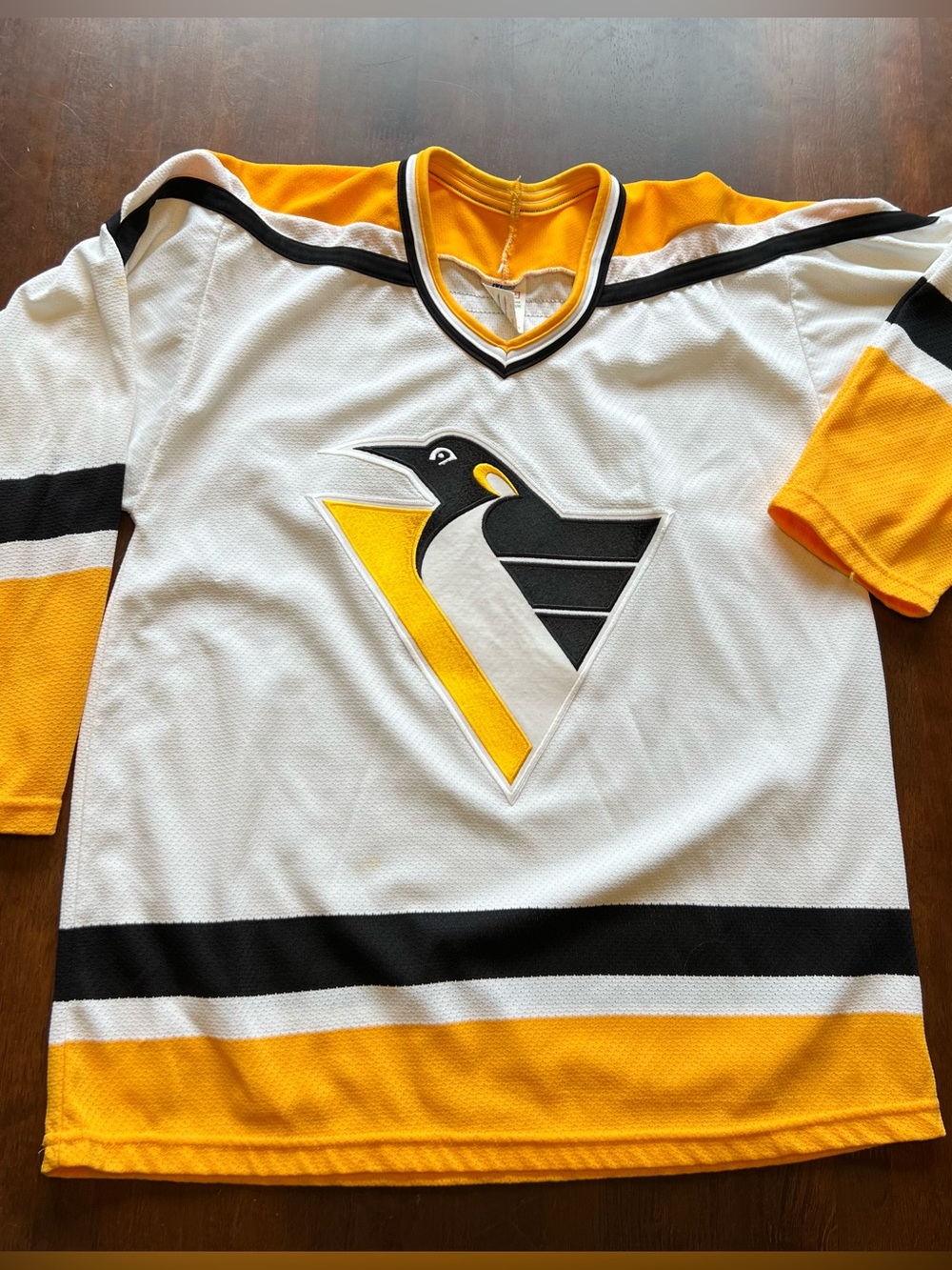 90s Vintage Pittsburgh Penguins NHL Hockey Jersey - M
